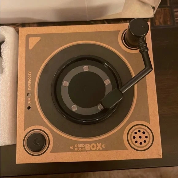 Vintage Oreo Music Box - Picture 2 of 3